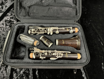 NEW P Mauriat ERA-521 Grenadilla Wood Intermediate Bb Clarinet with Silver Keys
